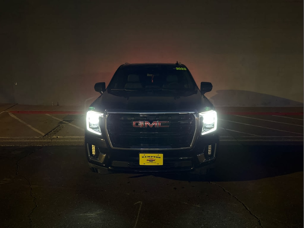Used 2023 GMC Yukon XL SLE SUV