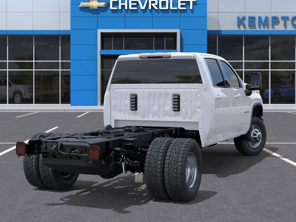 New 2025 Chevrolet Silverado 3500 HD Chassis Cab Work Truck Truck