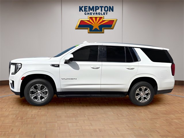 2022 Gmc Yukon SLE photo 2