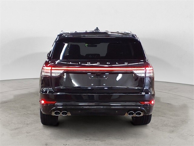 2025 Lincoln Aviator Reserve photo 2