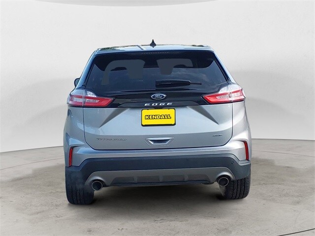 2024 Ford Edge Titanium photo 4