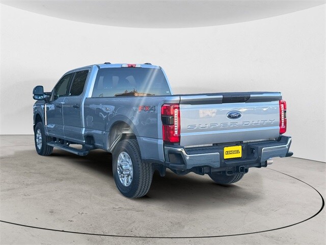 2024 Ford F-350 photo 3
