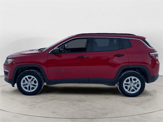 2019 Jeep Compass Sport photo 2