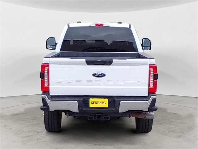 2024 Ford F-350 photo 4