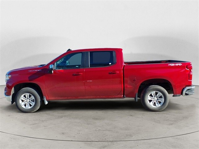 2024 Chevrolet Silverado 1500 LT photo 2