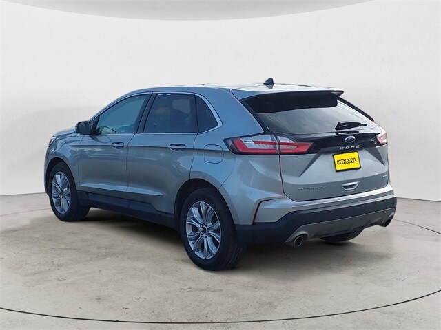 2024 Ford Edge Titanium photo 3