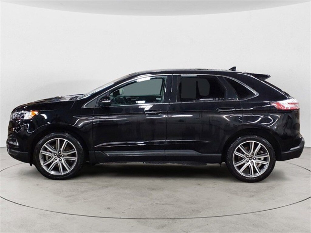 Used 2024 Ford Edge Titanium SUV