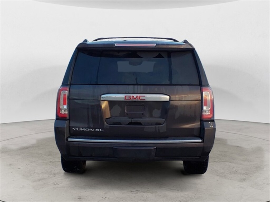 Used 2018 GMC Yukon XL Denali SUV
