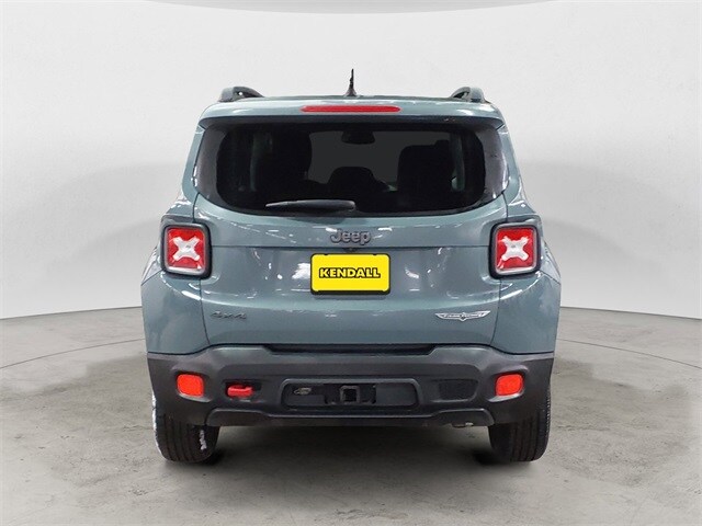 2017 Jeep Renegade Trailhawk photo 4