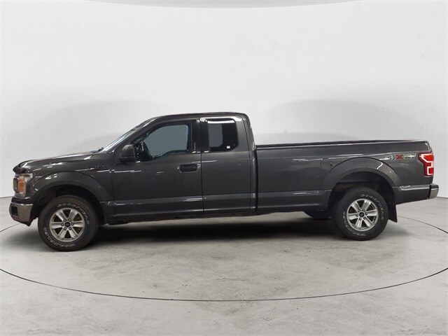 2019 Ford F-150 XLT photo 2