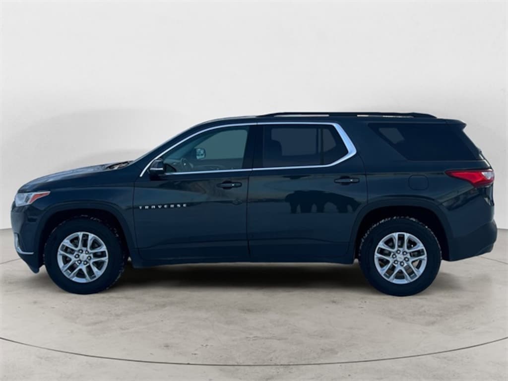 Used 2021 Chevrolet Traverse LT SUV