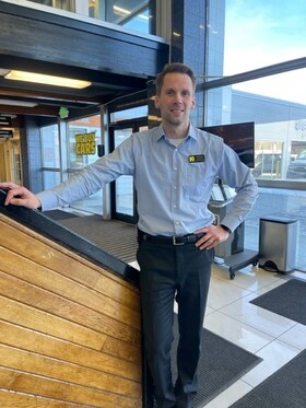 Staff member Kevin Carter from ID_cbf25618e7ca