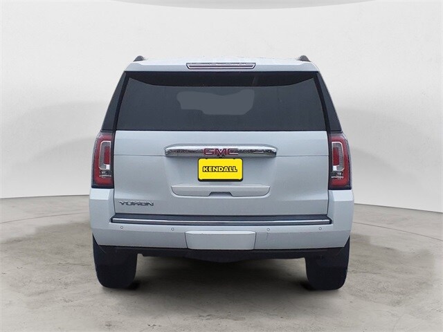 2016 Gmc Yukon Denali photo 4