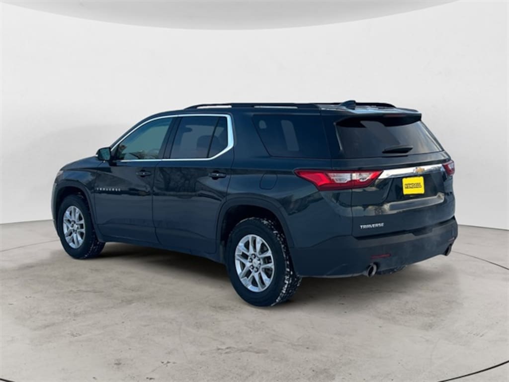 Used 2021 Chevrolet Traverse LT SUV