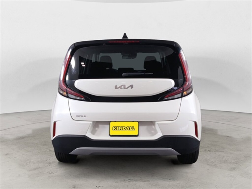 Used 2023 Kia Soul LX Hatchback