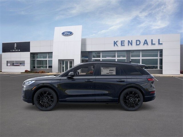 2025 Lincoln Corsair Grand Touring photo 3