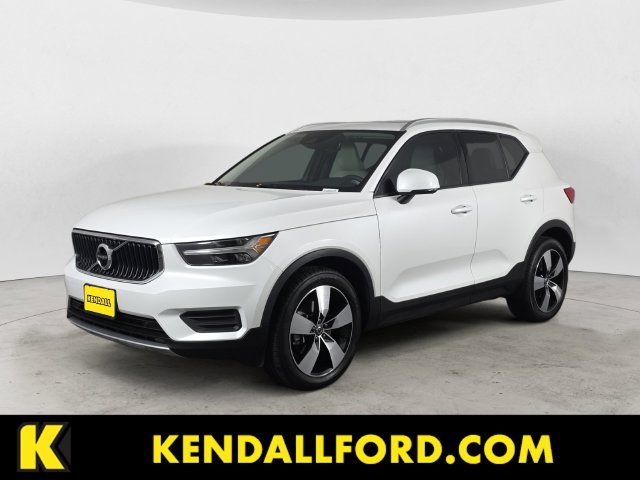 2022 Volvo XC40