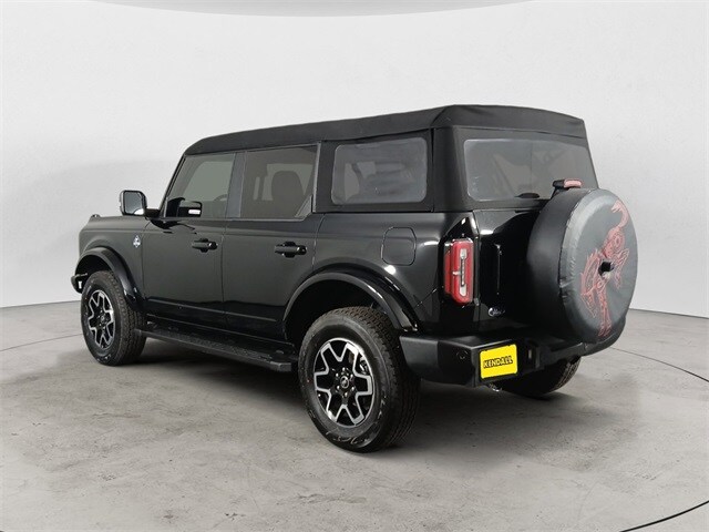 2024 Ford Bronco Outer Banks photo 3