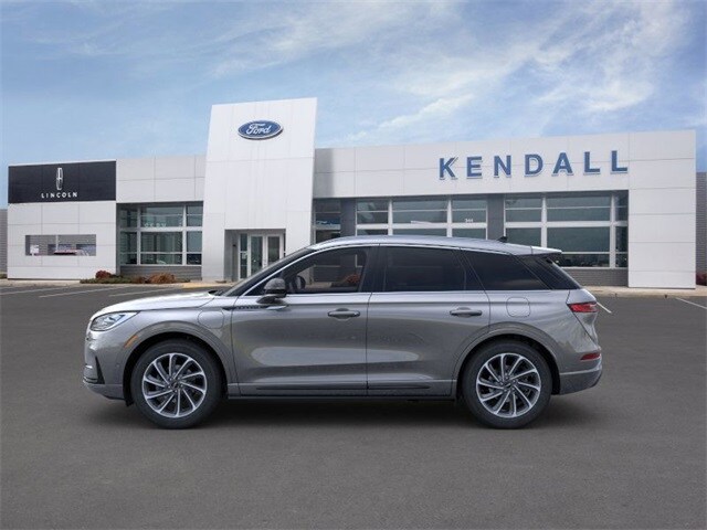 2024 Lincoln Corsair Grand Touring photo 3