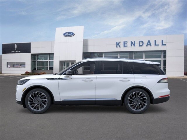2025 Lincoln Aviator Reserve photo 3