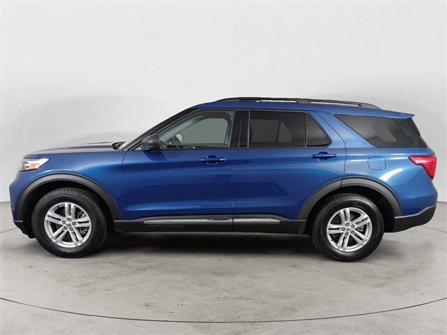 2022 Ford Explorer XLT photo 2