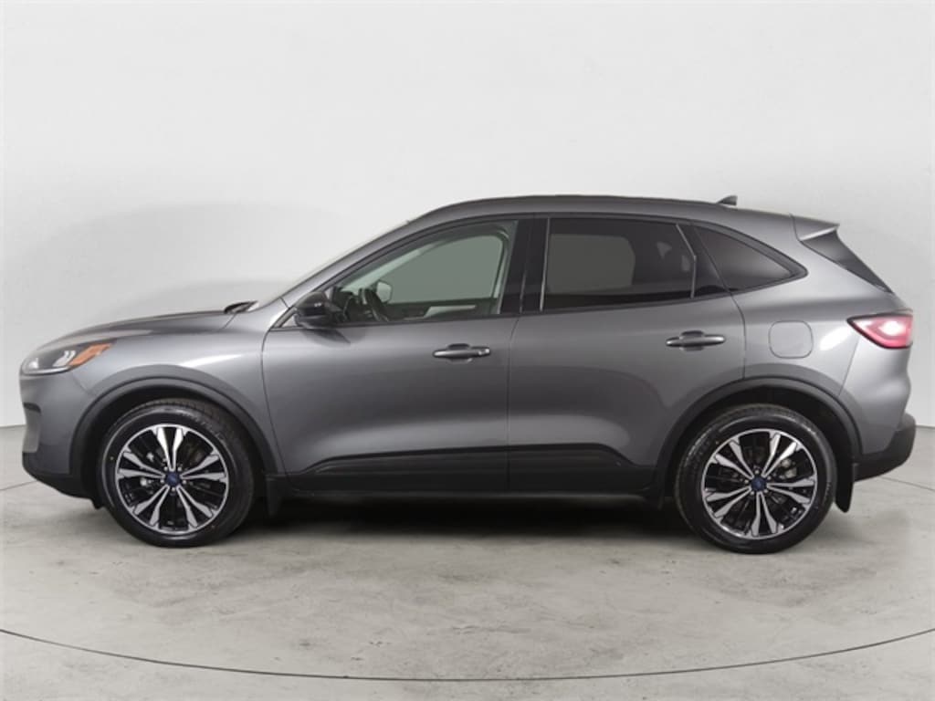 Used 2022 Ford Escape SE Hybrid SUV