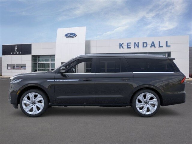 2025 Lincoln Navigator L Reserve photo 3