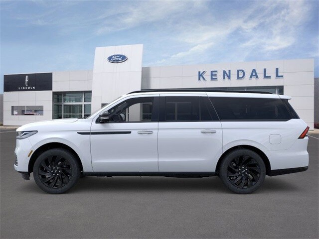 2025 Lincoln Navigator L Reserve photo 3