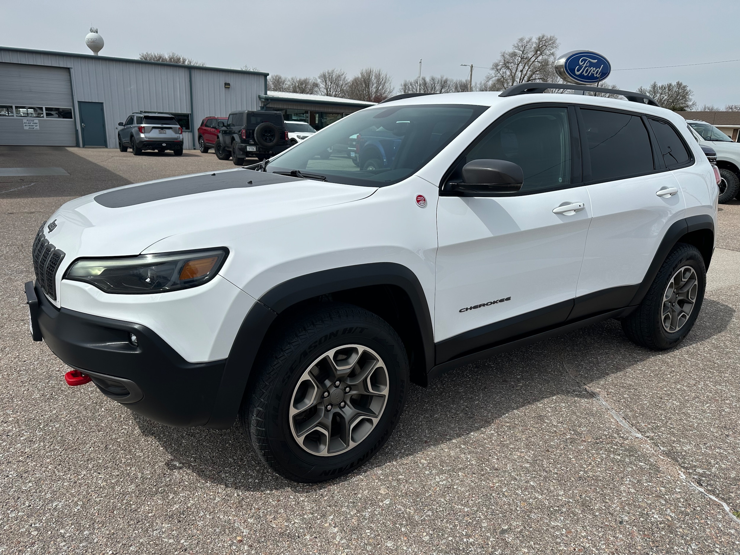 2020 Jeep Cherokee Trailhawk