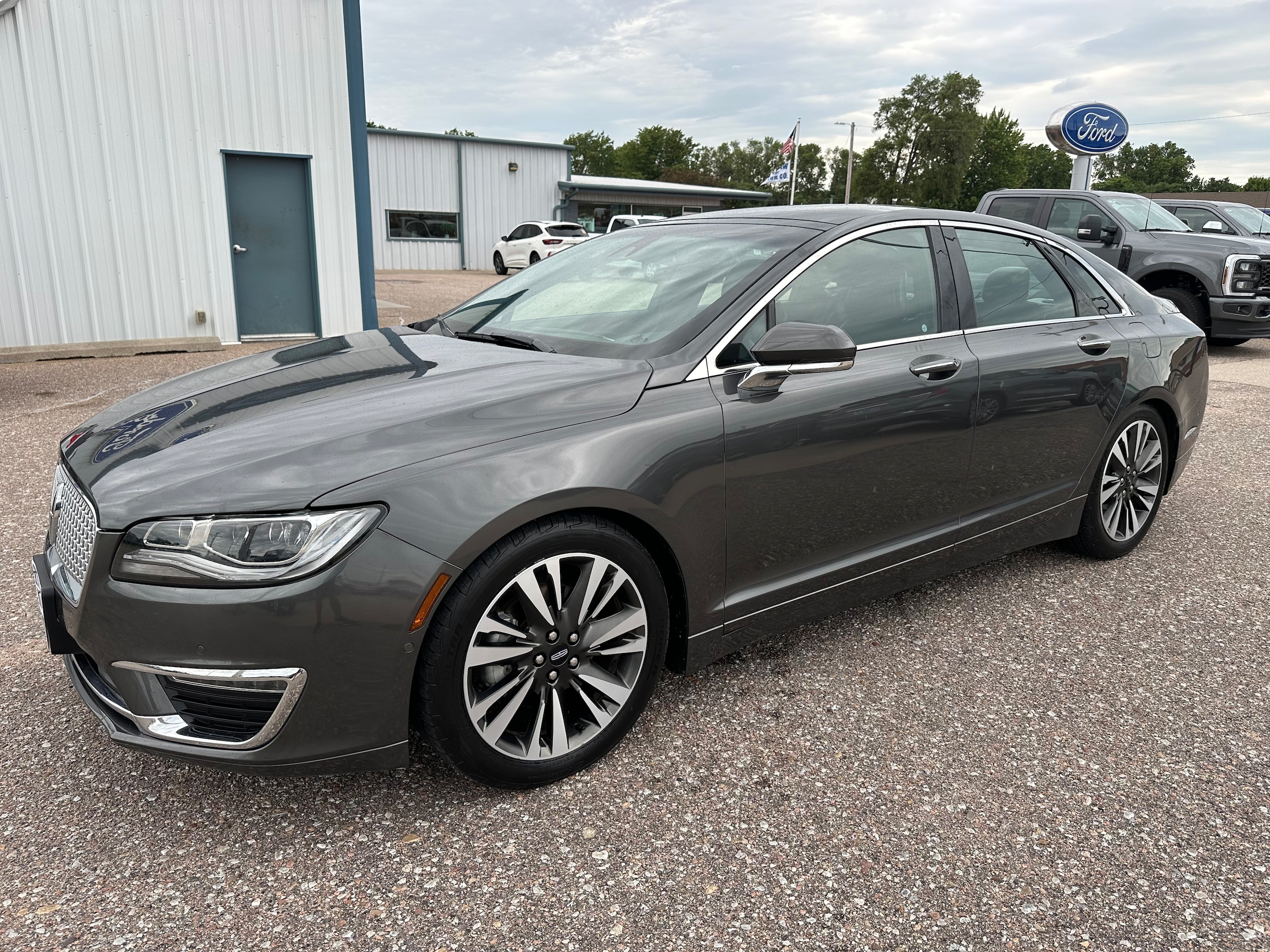 2019 Lincoln MKZ Reserve II FWD's photo