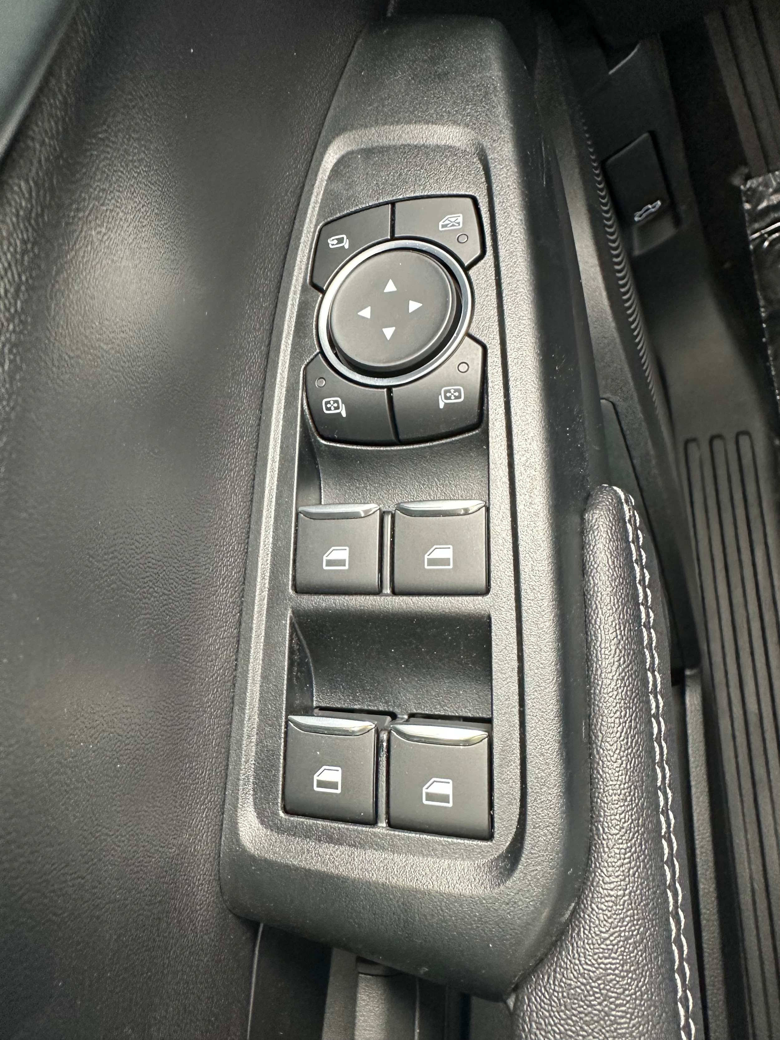 2025 Ford Ranger Lariat - Photo 31