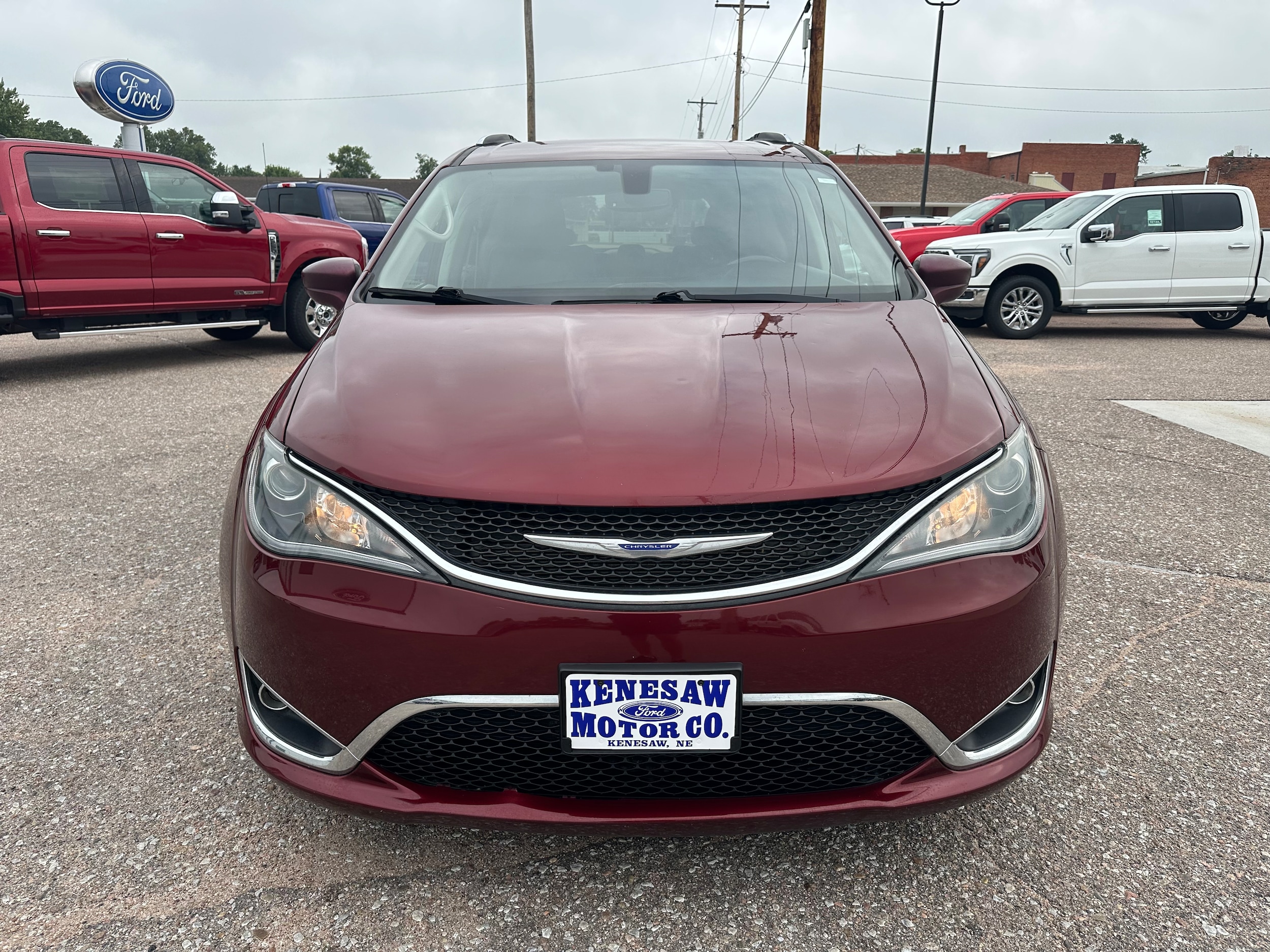 Used 2020 Chrysler Pacifica Touring L with VIN 2C4RC1BG5LR118005 for sale in Kenesaw, NE