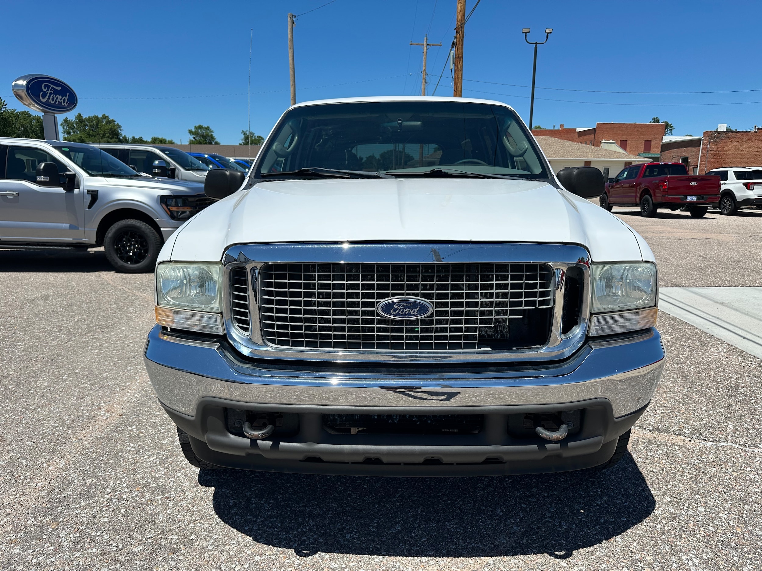 Used 2004 Ford Excursion XLT with VIN 1FMNU41L44EB42009 for sale in Kenesaw, NE