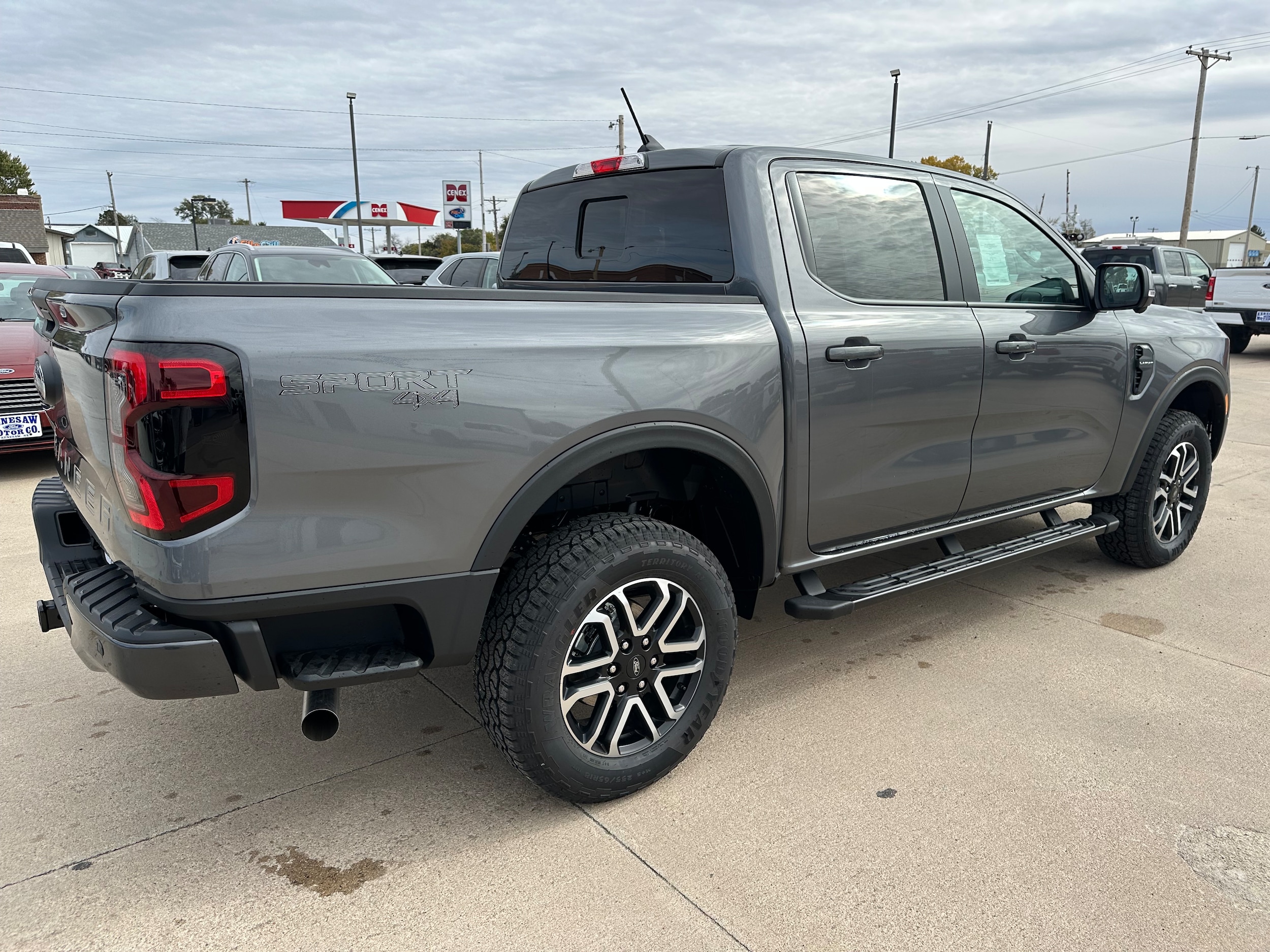 2025 Ford Ranger Lariat - Photo 6