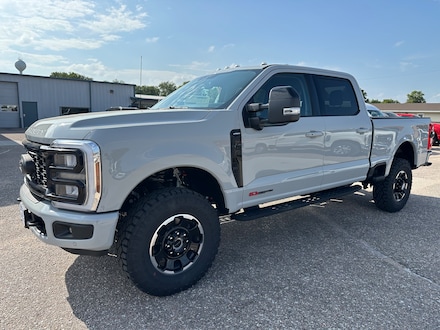 2025 Ford Super Duty F-250 Lariat TRUCK