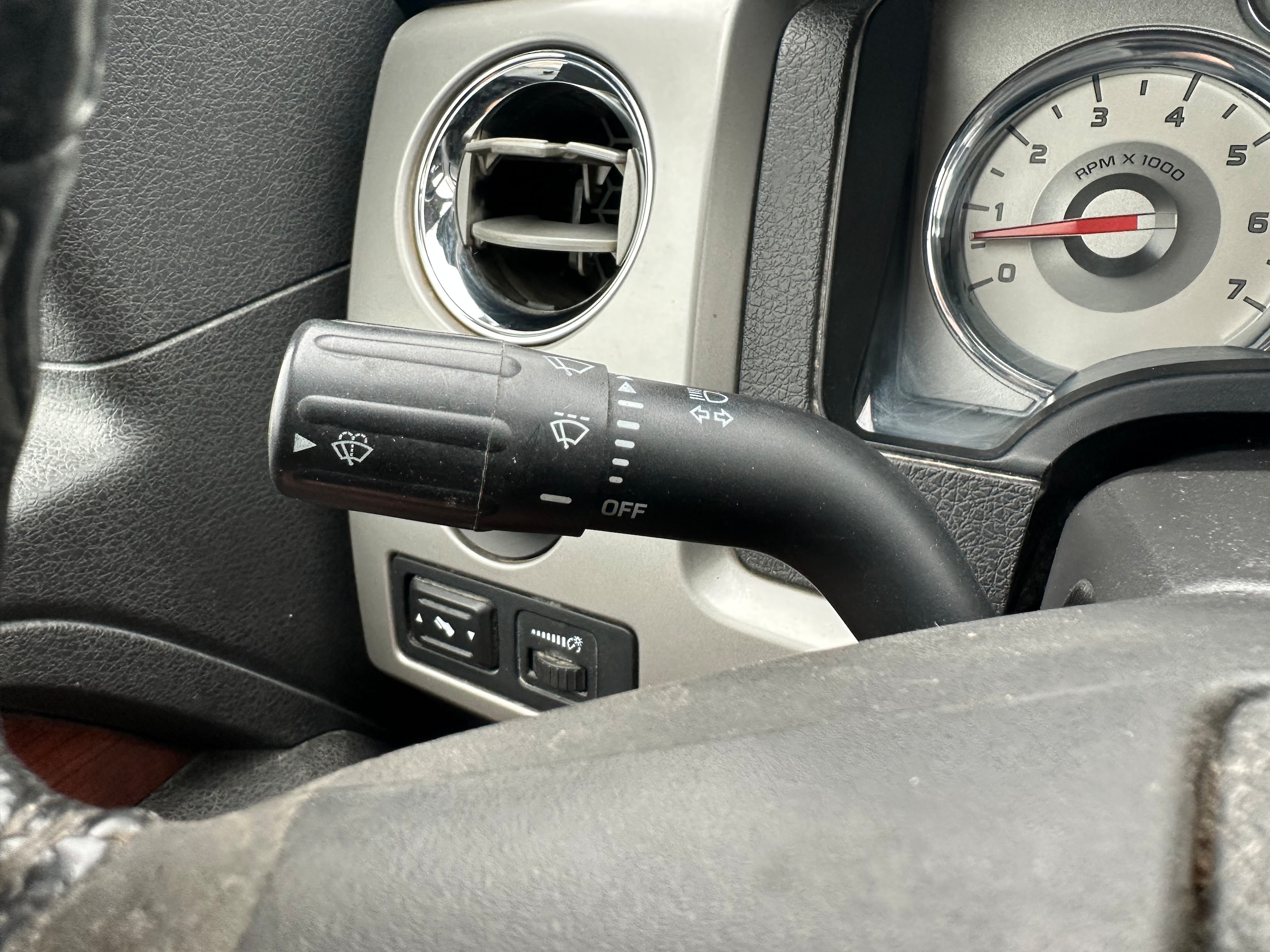 2010 Ford F-150 Lariat - Photo 23