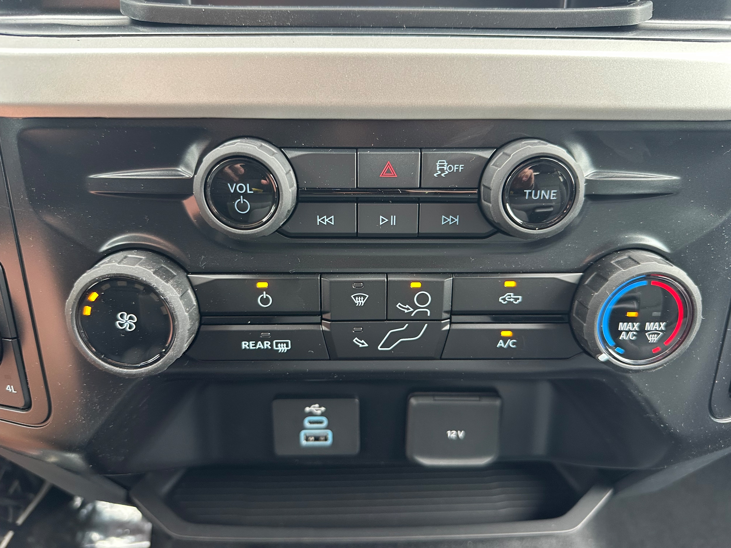 2026 Ford F-250 Super Duty XL - Photo 17
