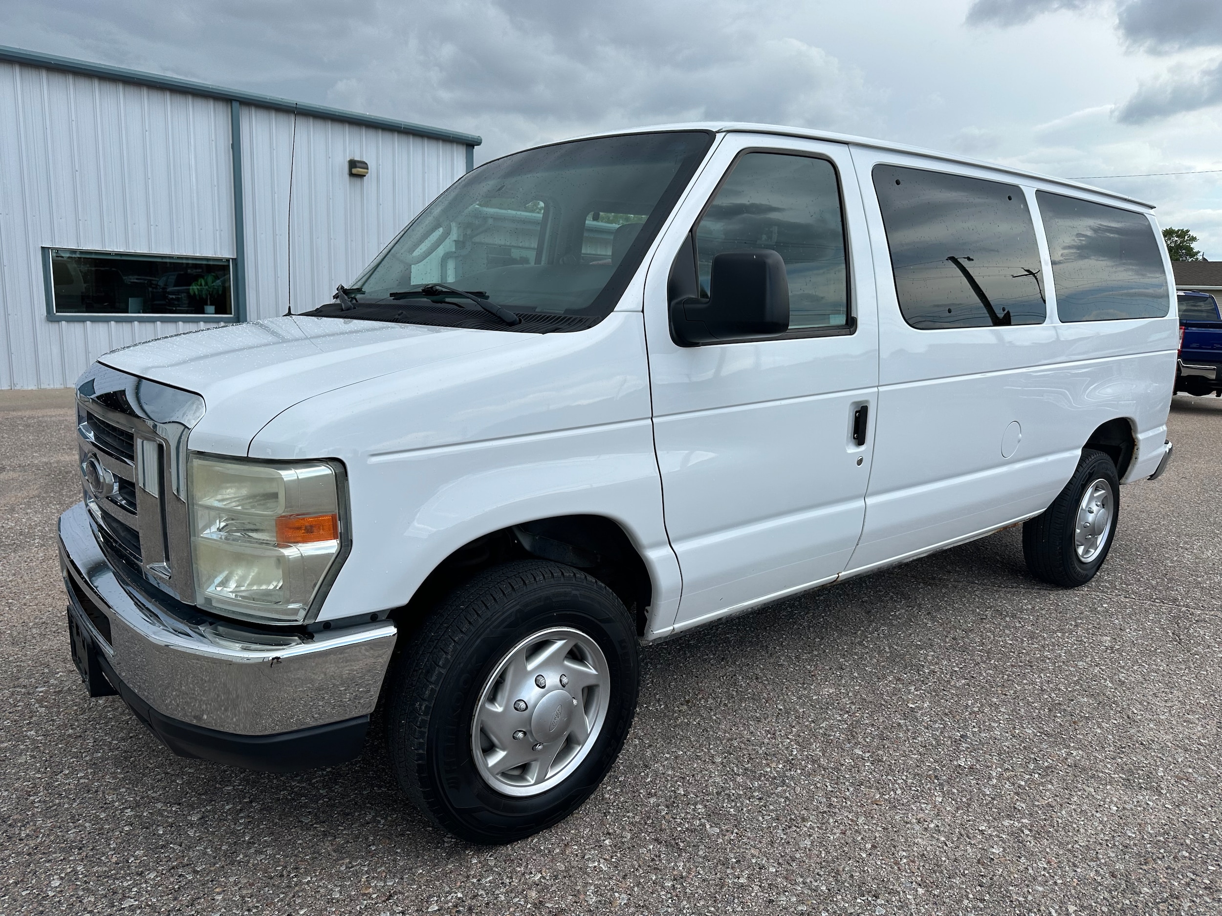 2010 Ford E-Series Econoline Wagon