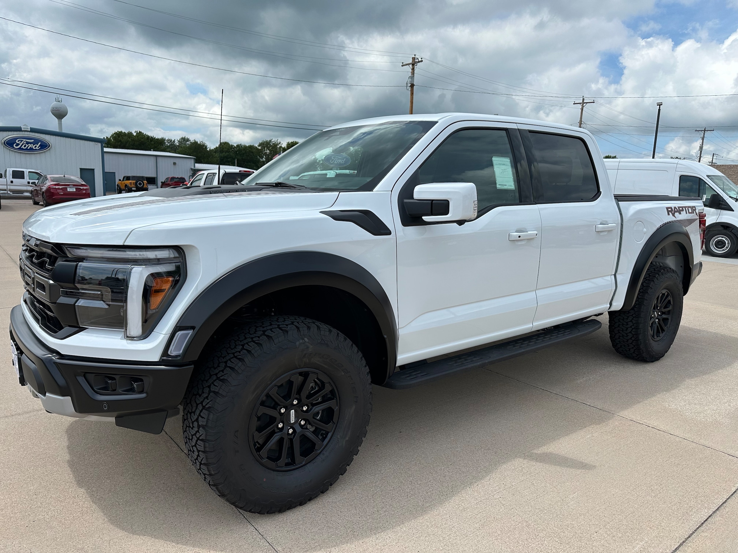 2025 Ford F-150 Raptor's photo