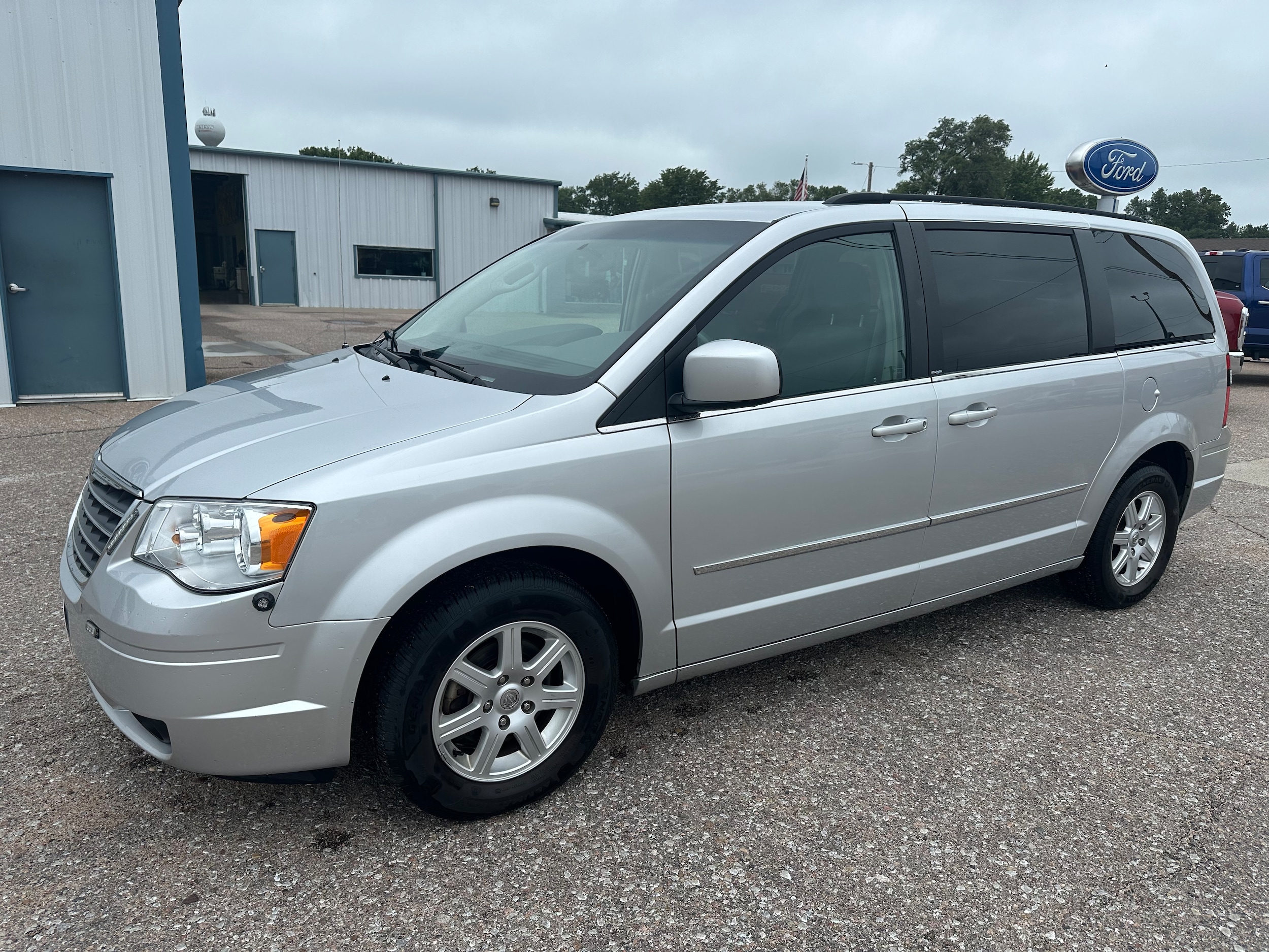 2010 Chrysler Town & Country