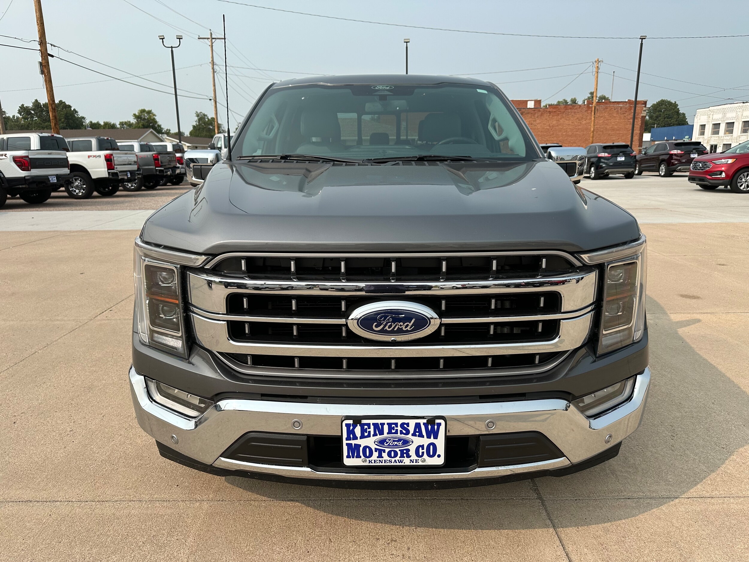 2022 Ford F-150 Lariat photo 2