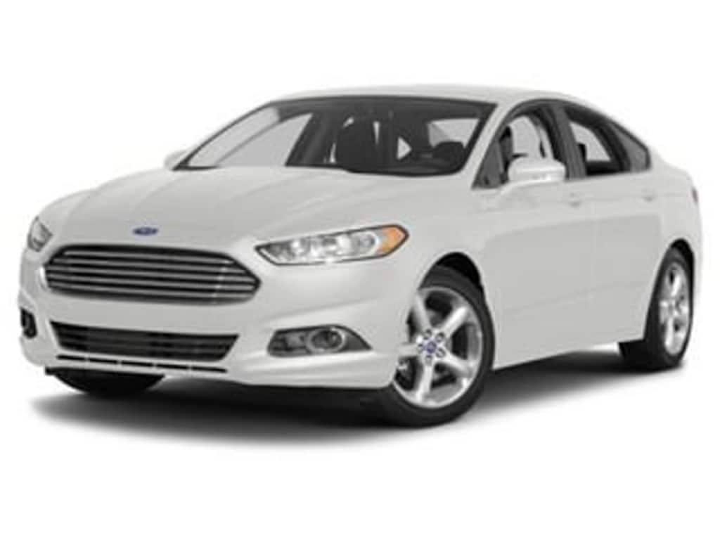 Used 2014 Ford Fusion SE Sedan