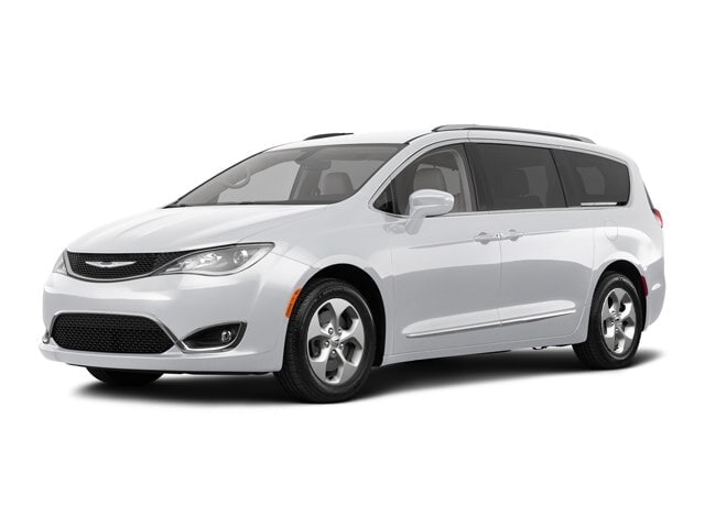 2018 Chrysler Pacifica Touring L Plus's photo