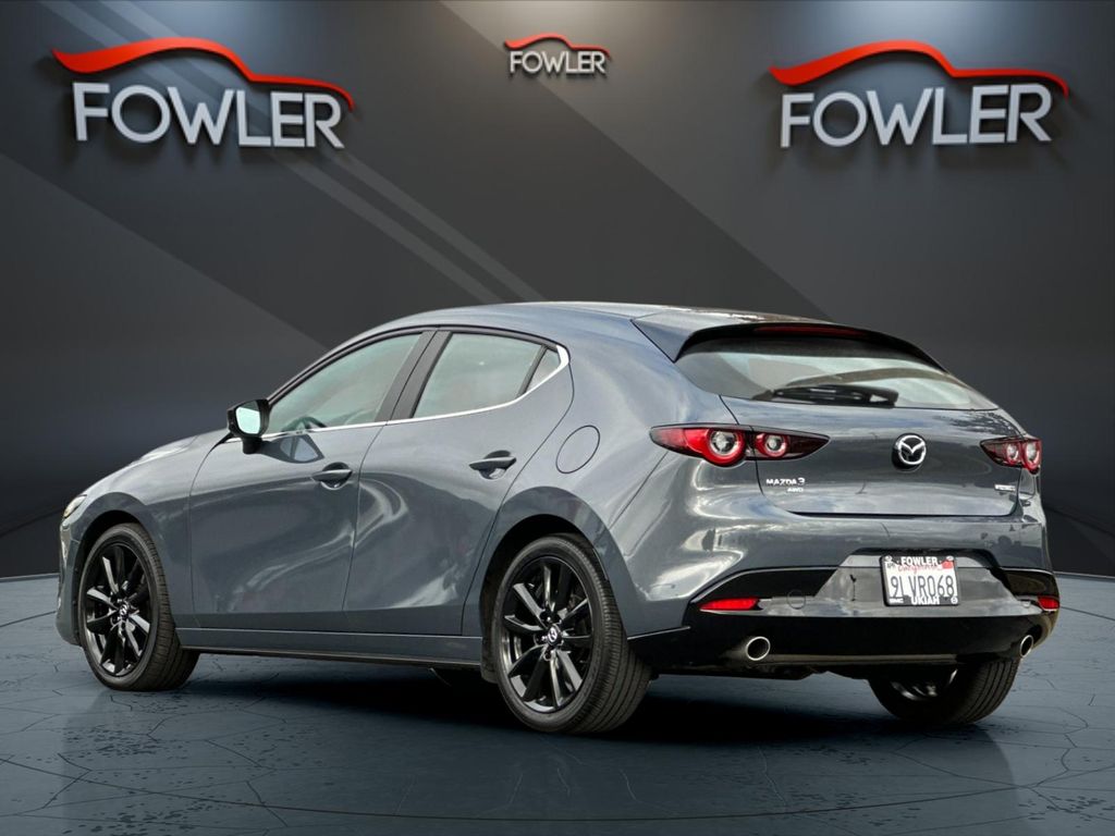 2024 Mazda Mazda3 Hatchback 2.5 s Carbon photo 3