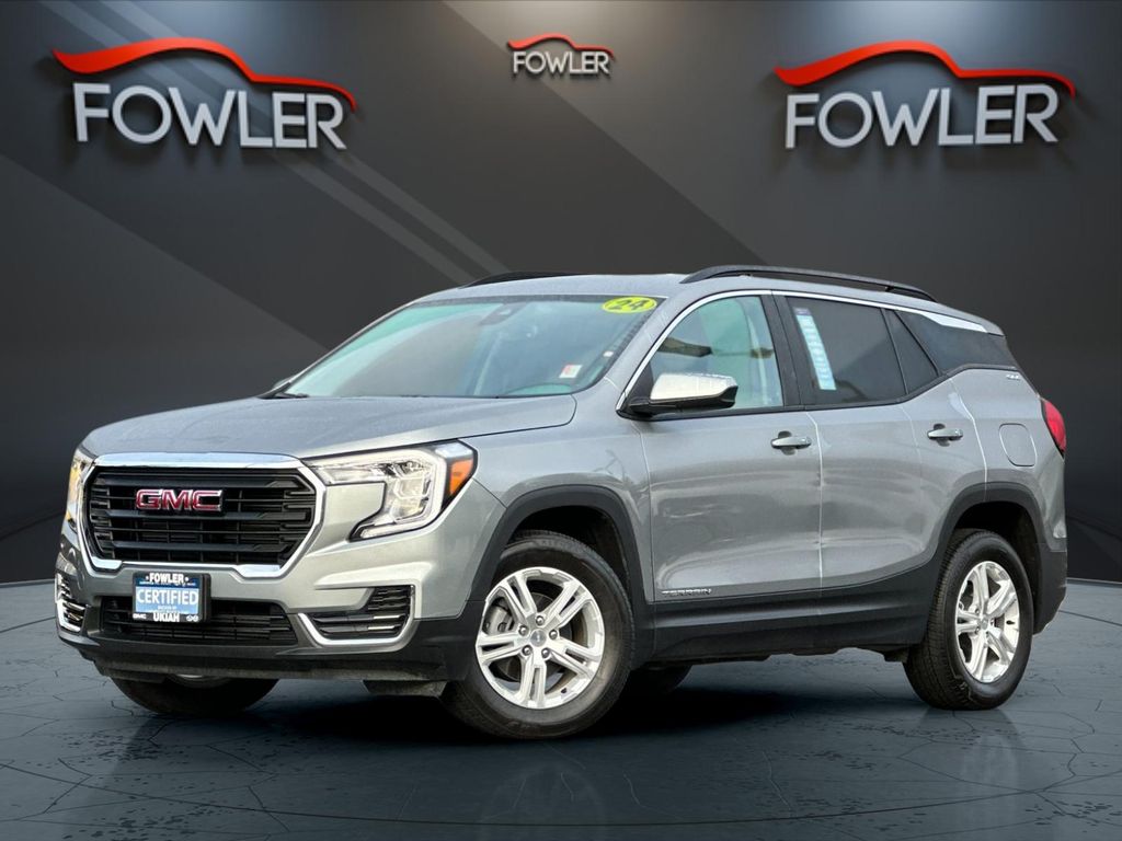 2024 GMC Terrain SLE's photo