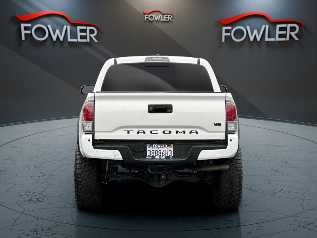 2021 Toyota Tacoma TRD Off-Road V6 photo 4