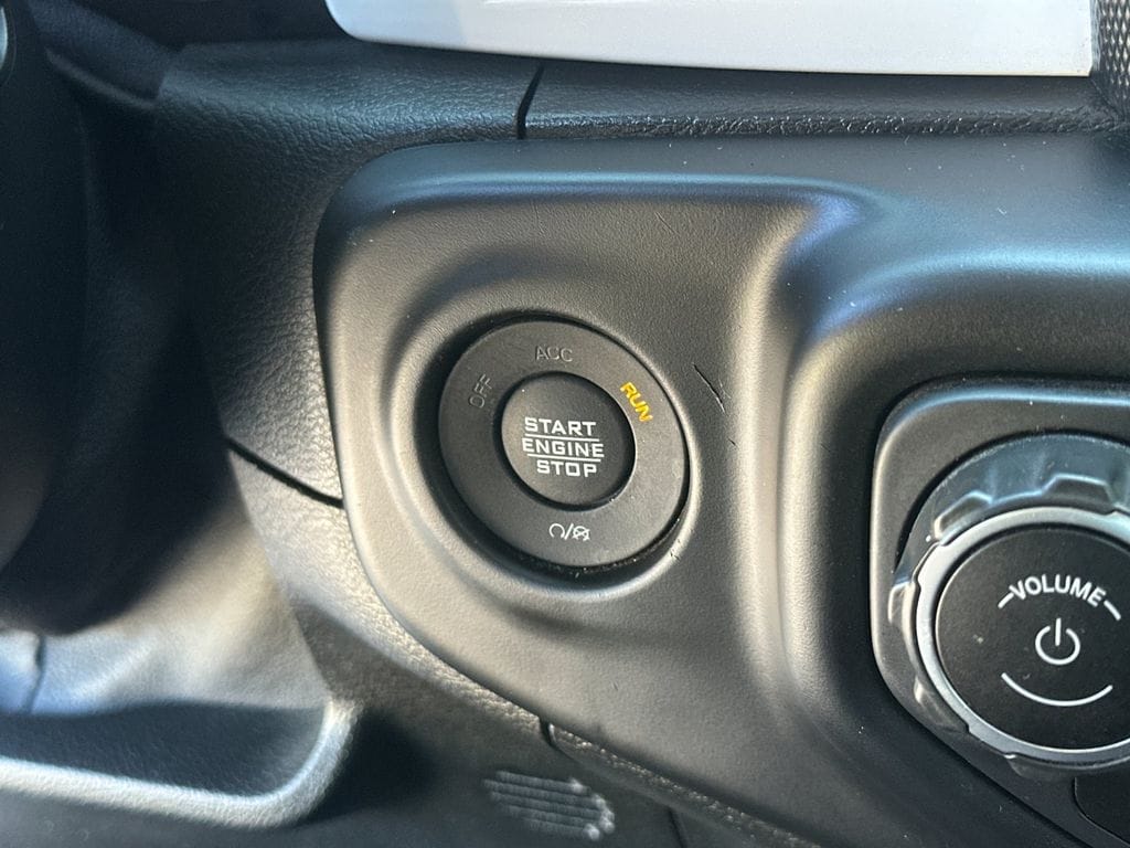 2021 Jeep Wrangler ISLANDER - Photo 29