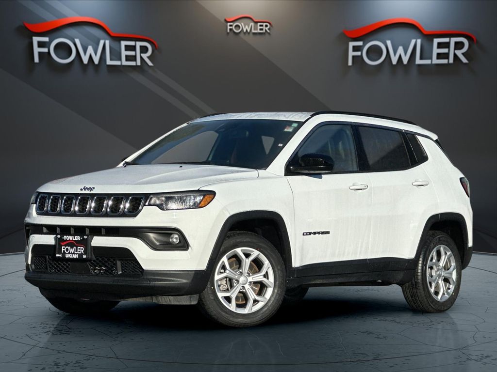 2024 Jeep Compass Latitude's photo