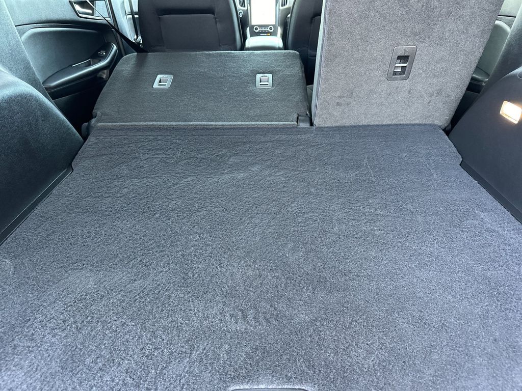 2024 Ford Edge SE - Photo 16