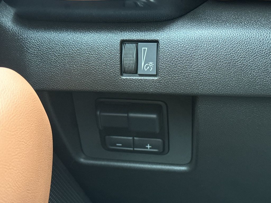 2025 GMC Canyon AT4 - Photo 34